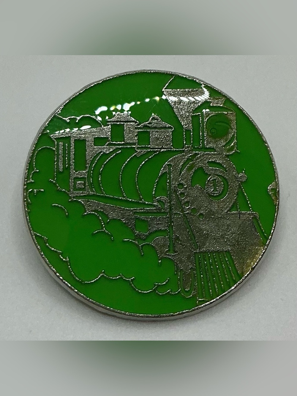 2011 DISNEYLAND PRIMARY SHAPES AND COLORS GREEN CIRCLE LOCOMOTIVE
